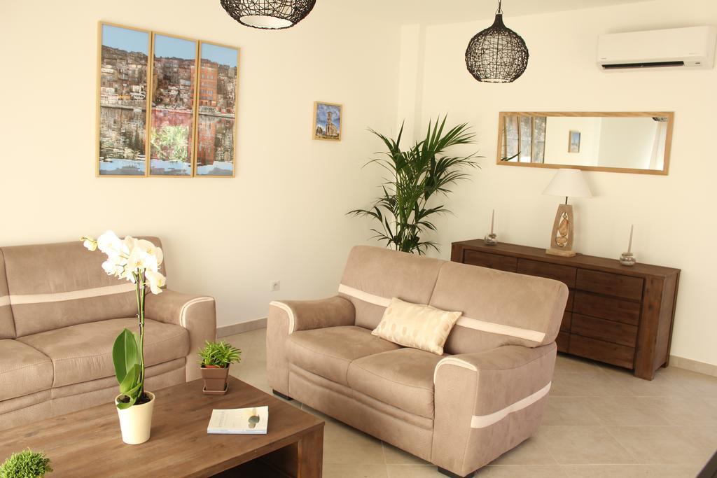 Villas Cala Corsa - 3 Et 4 Chambres - Cala Rossa Porto-Vecchio - Villas Entierement Climatisees Avec Piscine Chauffee Partagee Et Piscines Privees - Internet Gratuit المظهر الخارجي الصورة